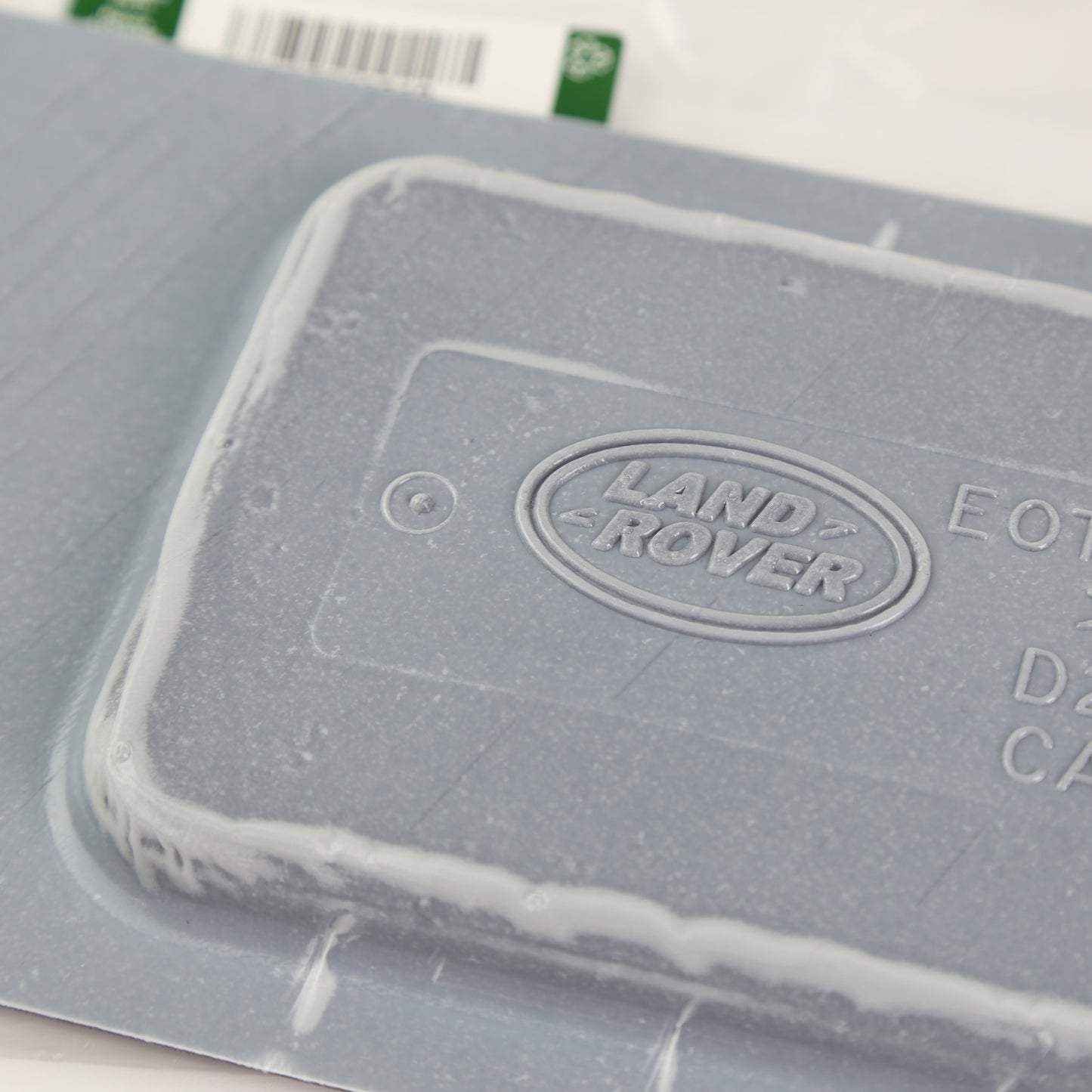 Lower Tailgate Water Shield Panel for Land Rover Discovery 3 & 4