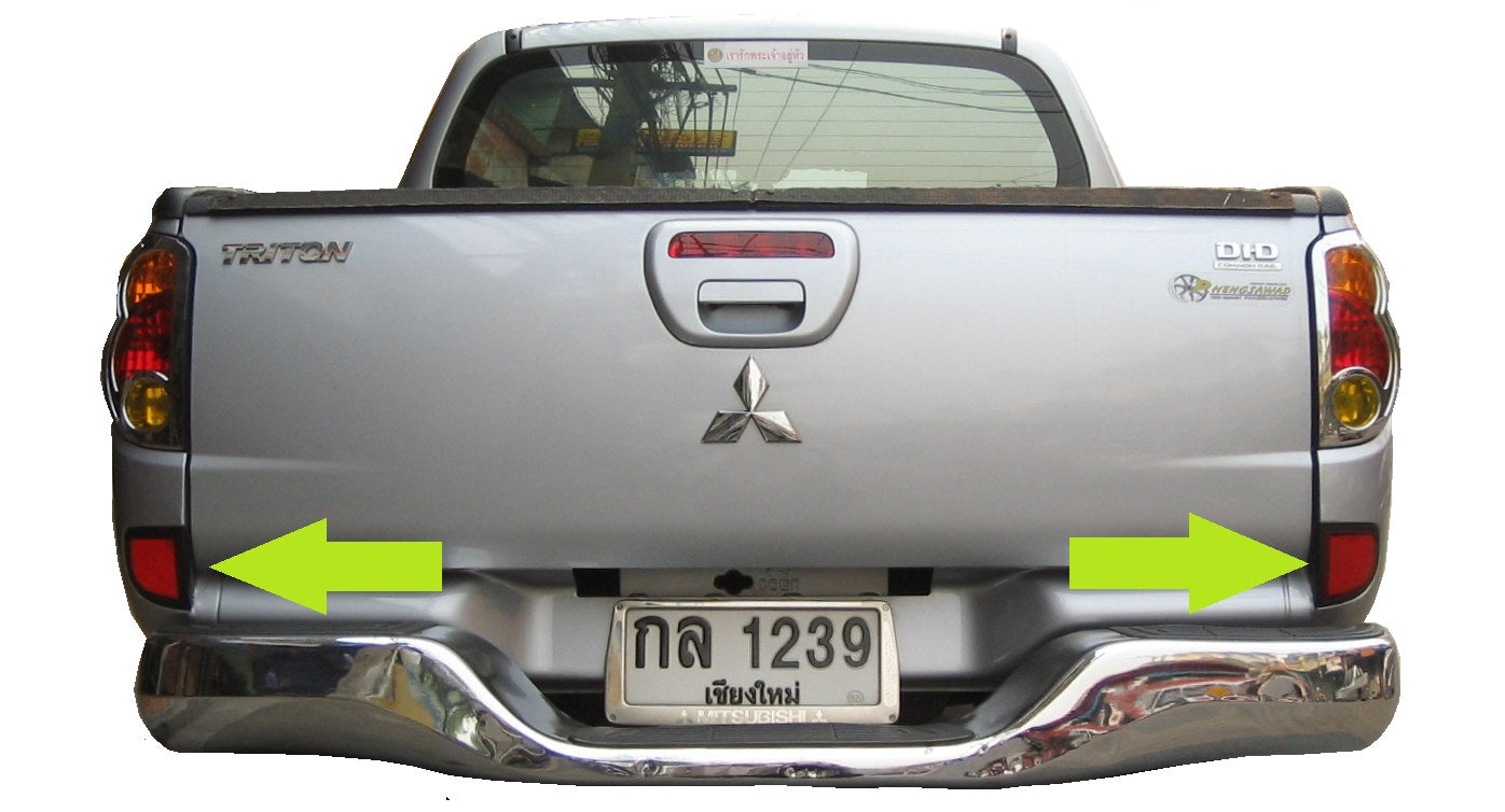 Rear Reflectors - (Pair) for Mitsubishi L200