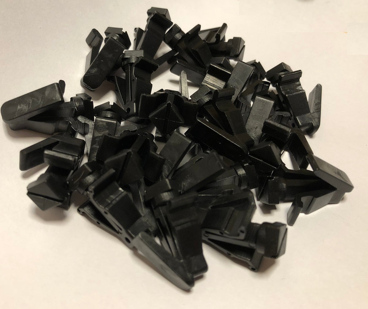 Front Grille Clip - Pack of 4 - for Nissan Navara D22 / D40 / Pathfinder