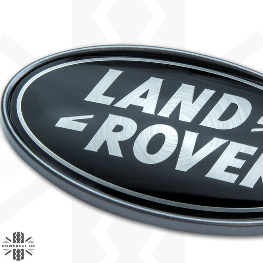 Black & Silver Badge on Corris Grey Plinth for Range Rover L322