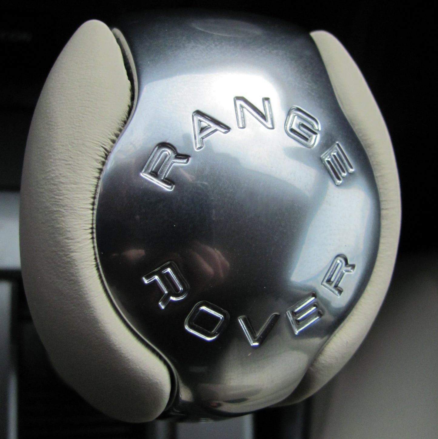 Gear Knob - Ivory leather + Chrome Insert for Range Rover Sport