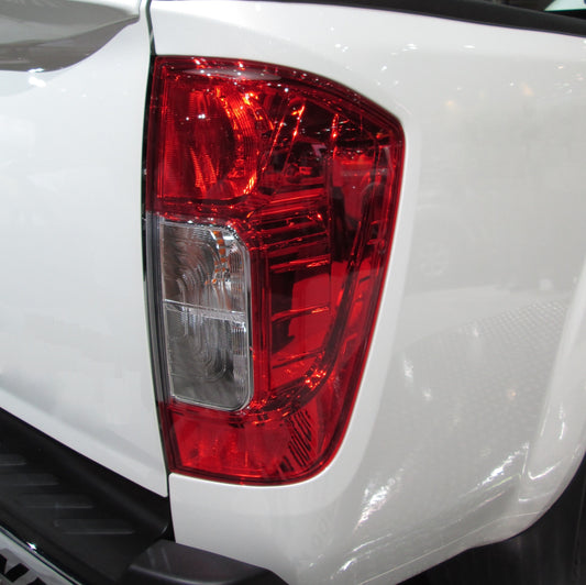 Rear Light ( OE ) - RH (without fog light ) for Nissan Navara NP300