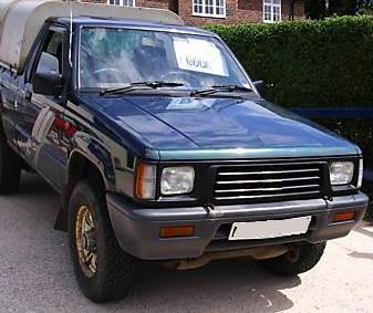 Halogen Headlight Mitsubishi L200 (Early Type) - Each - RHD