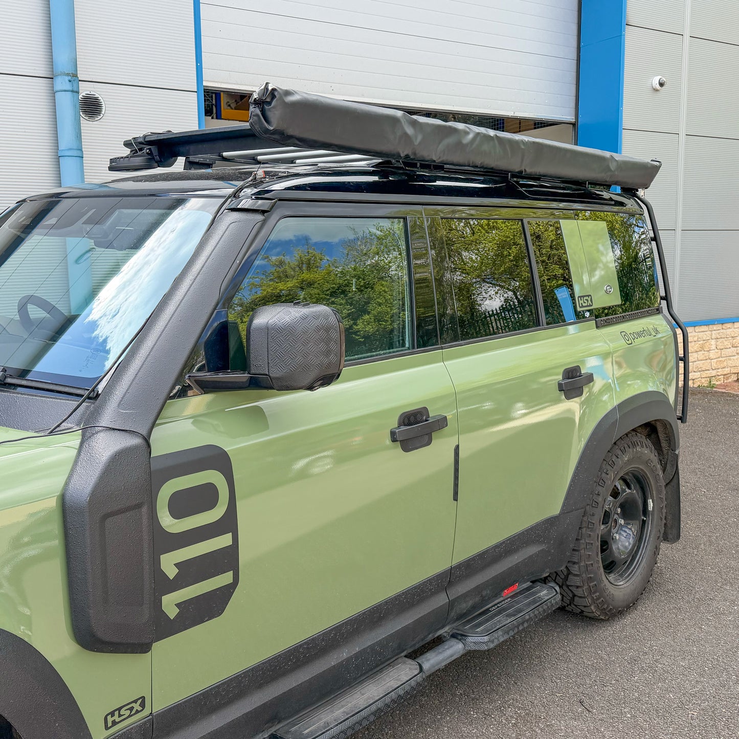 2.5m Wide Side Awning for Land Rover Defender L663