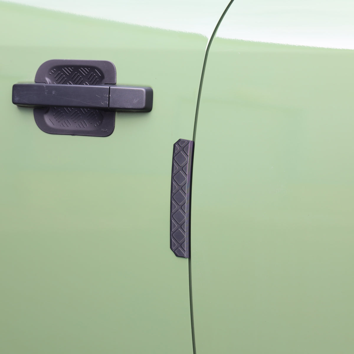 2pc Front Door Edge Protection Strips for Land Rover Defender L663 110/130 - Square Pattern
