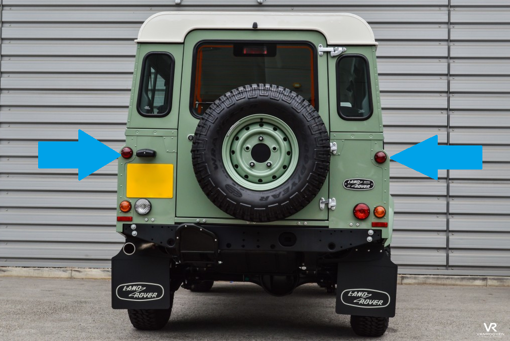 Rear Brake/Tail Light Lamps for original Land Rover Defender - Late Type