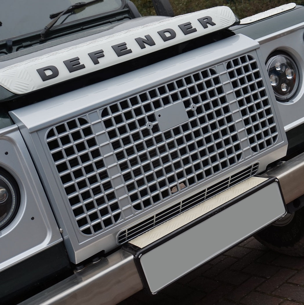 Heritage Style Grille - Silver - for Land Rover Defender