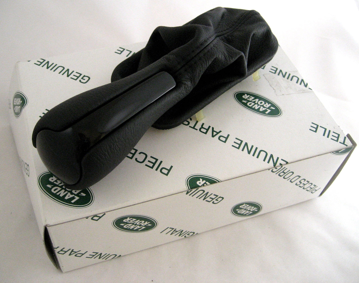 Autobiography Style Gear Knob - Black Piano for Range Rover L322