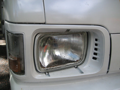 Halogen Headlight Bedford Rascal - PAIR - RHD