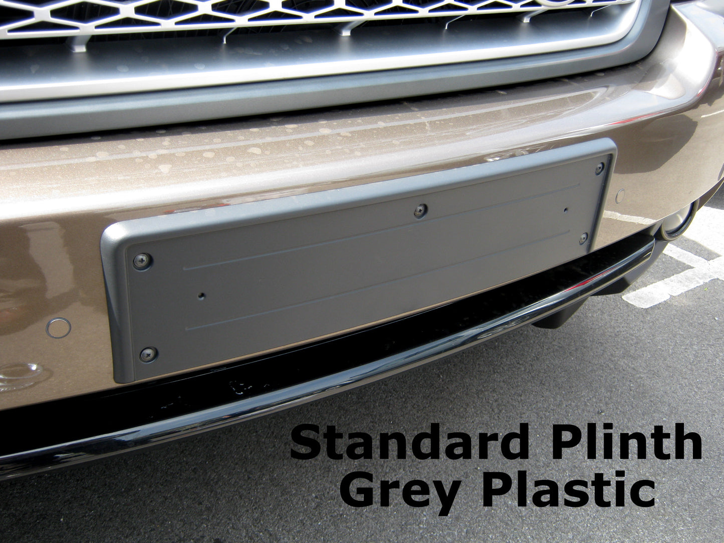 Front Number Plate Plinth - Chrome - for Range Rover L322