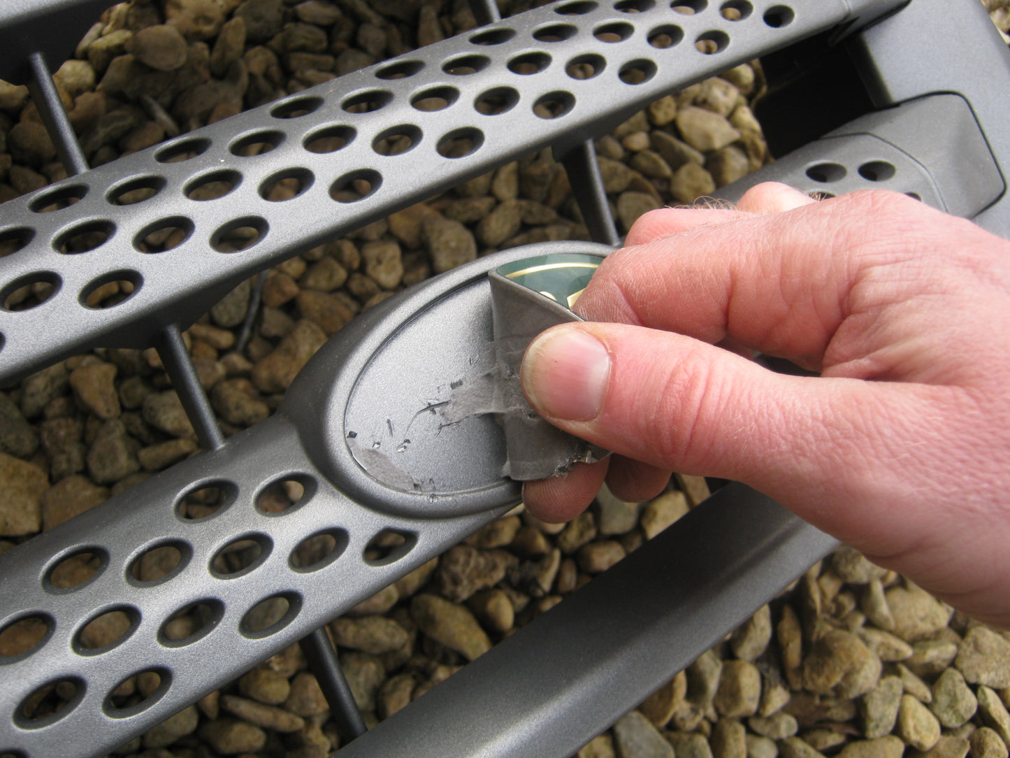 Genuine Front Grille Badge - Black & Silver - for Range Rover Sport L320 Supercharged