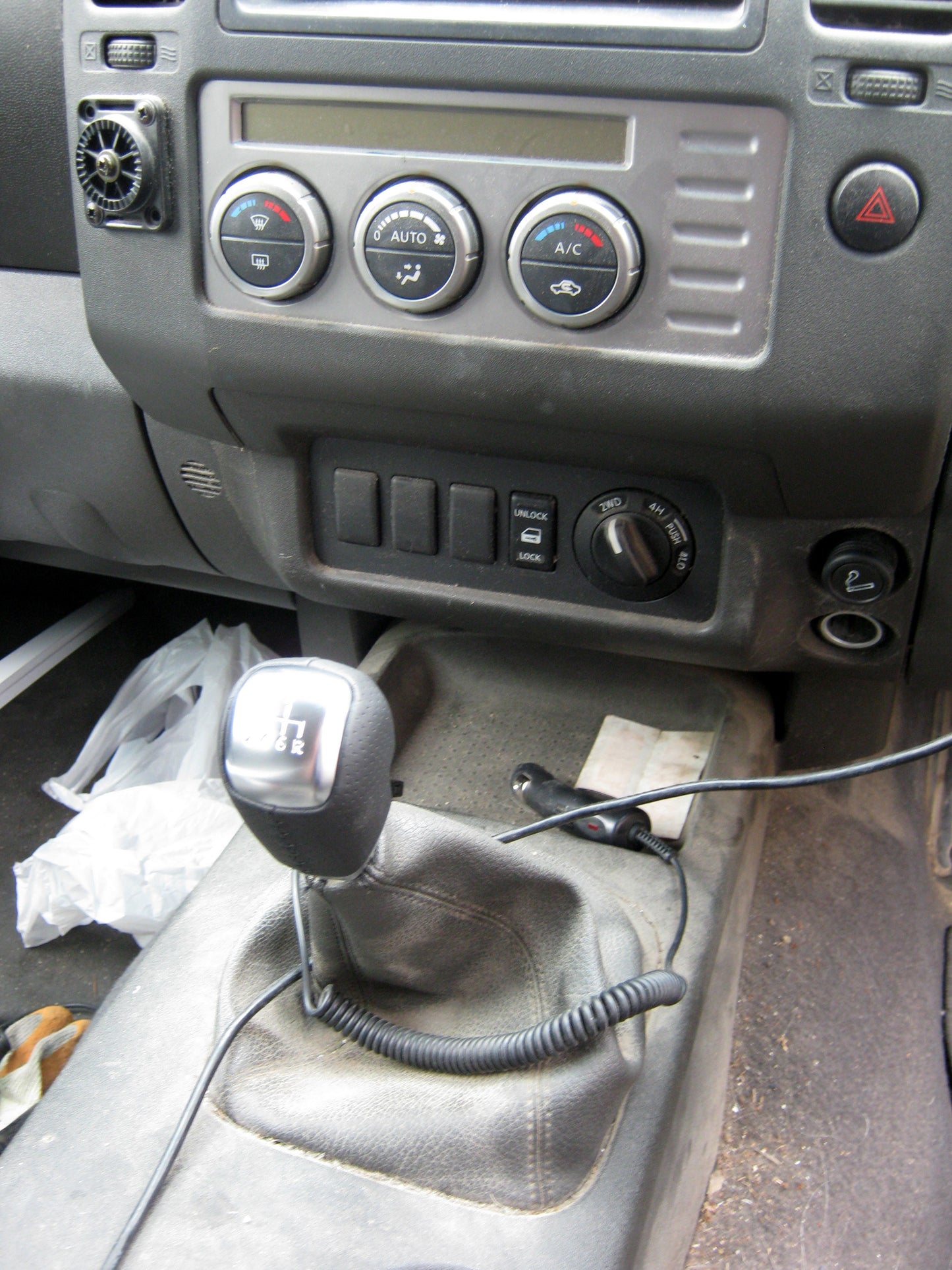 Manual Gear knob - Smooth Napa Leather & Alloy for Nissan Pathfinder