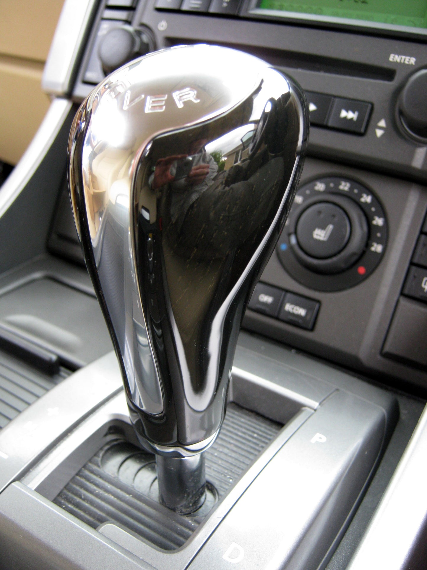 Gear Knob - Lined Oak + Chrome Insert for Range Rover Sport
