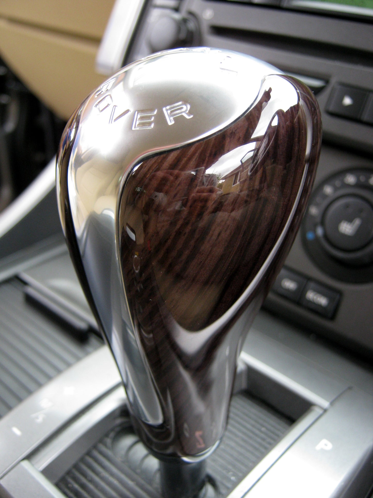 Gear Knob - Zebrano + Chrome Insert for Range Rover Sport
