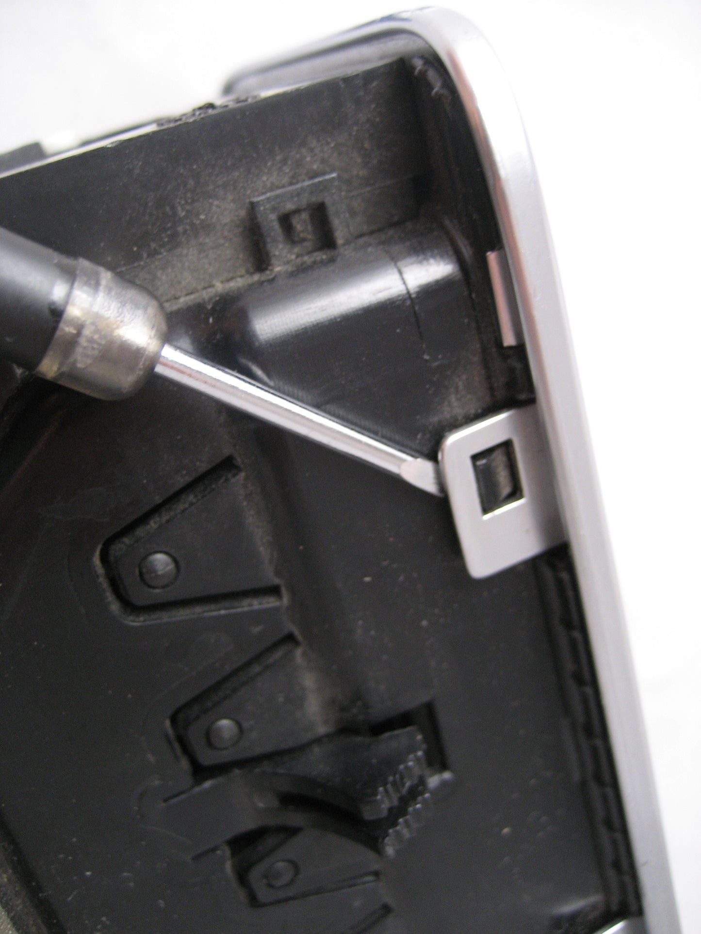 Center Air Vent Fascia Panel - Lined Oak for Range Rover L322