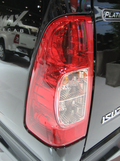 Isuzu Rodeo 2007 Rear Light Assembly & Loom - LH