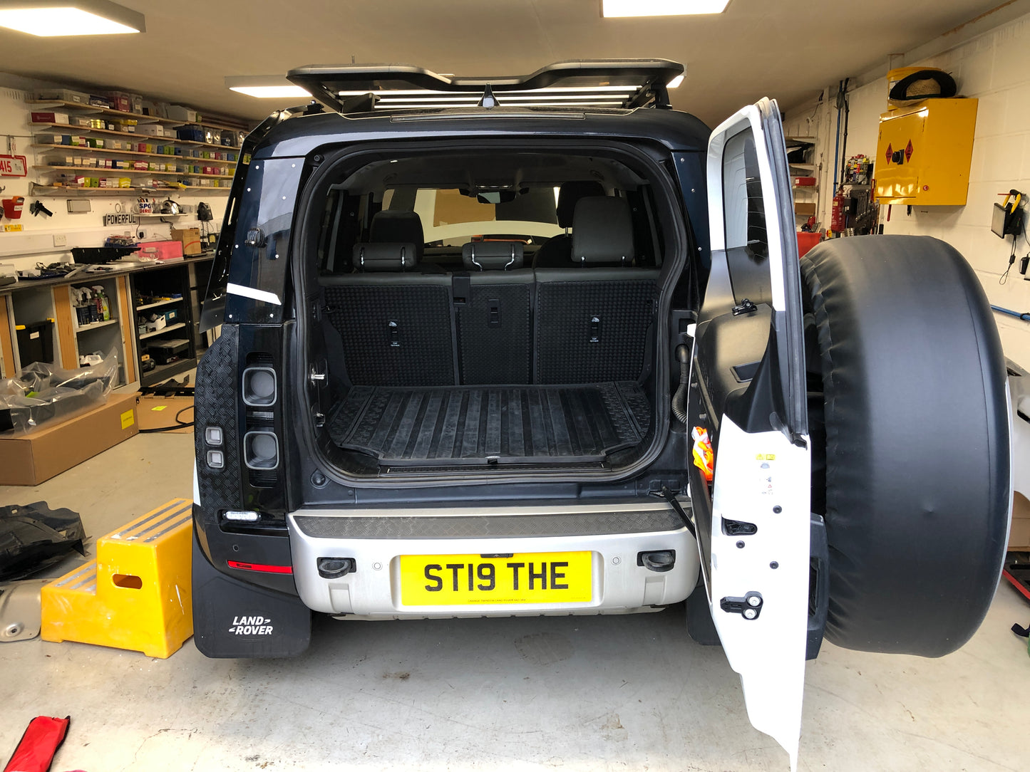 Rubber Boot Mat (genuine) for Land Rover Defender L663 (110 models)