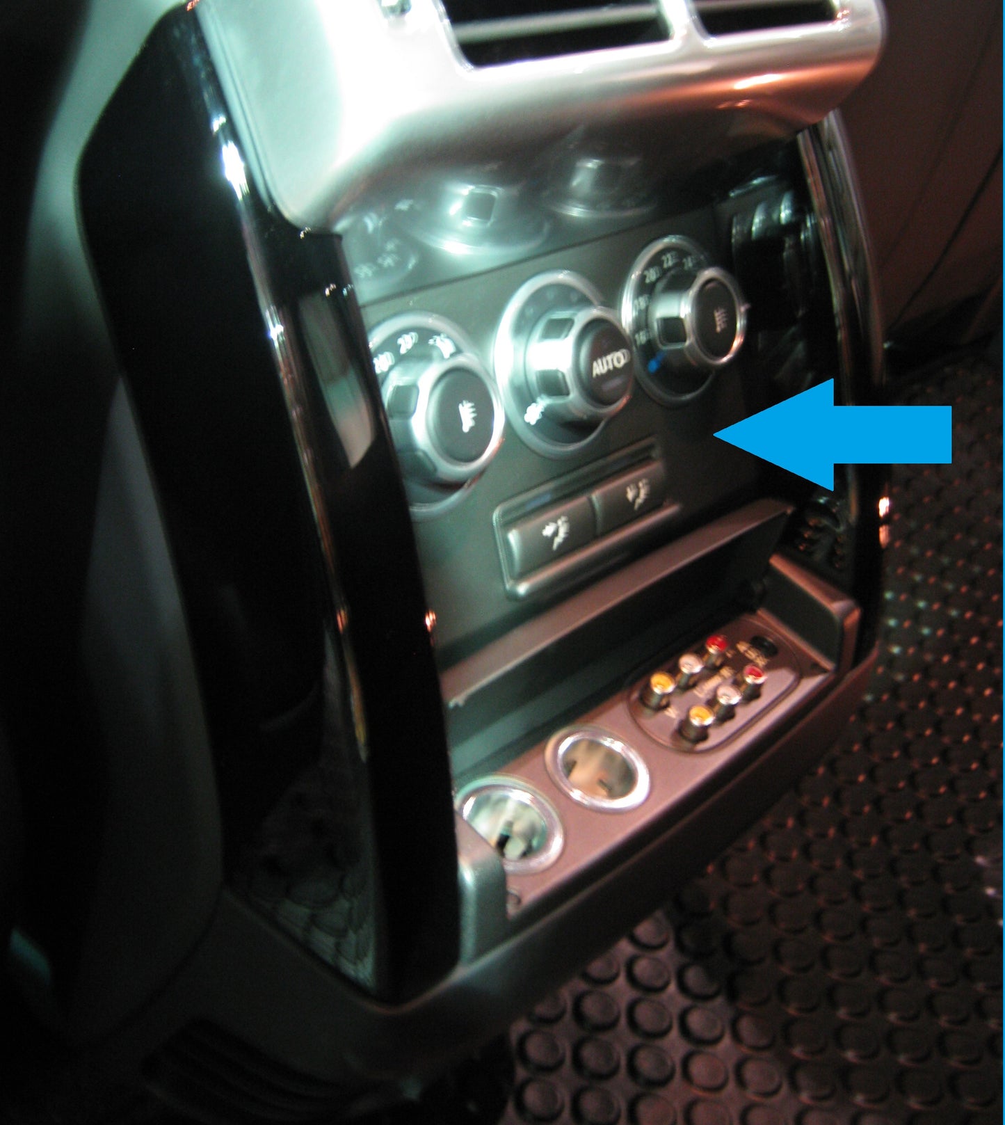 Rear console fascia panel for Range Rover L322 2006-2012