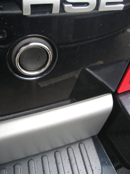 Tailgate Push Switch Surround (Outer Ring) in Polished Stainless for Range Rover Sport / P38