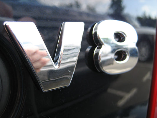 "V8" Lettering in Chrome for Range Rover P38 & Classic