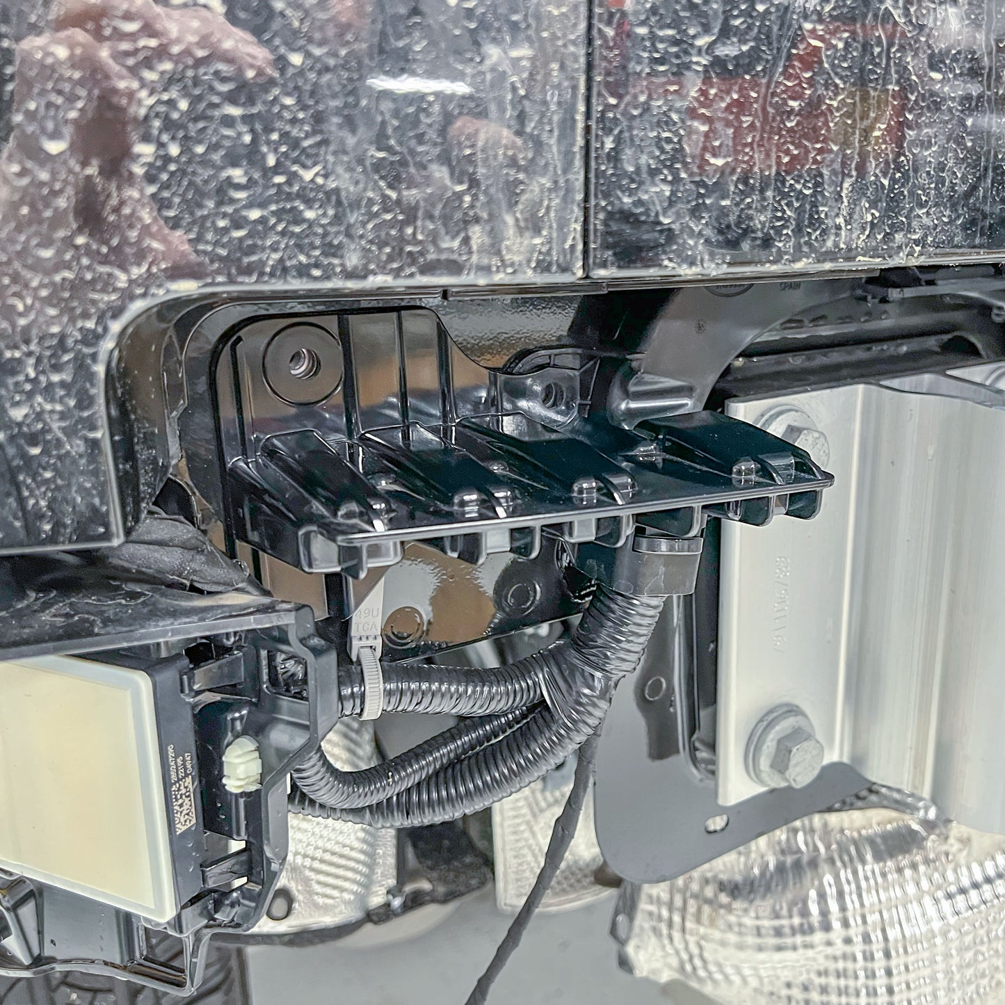 Rear Bumper Mounting Bracket for Land Rover Defender L663 - Left