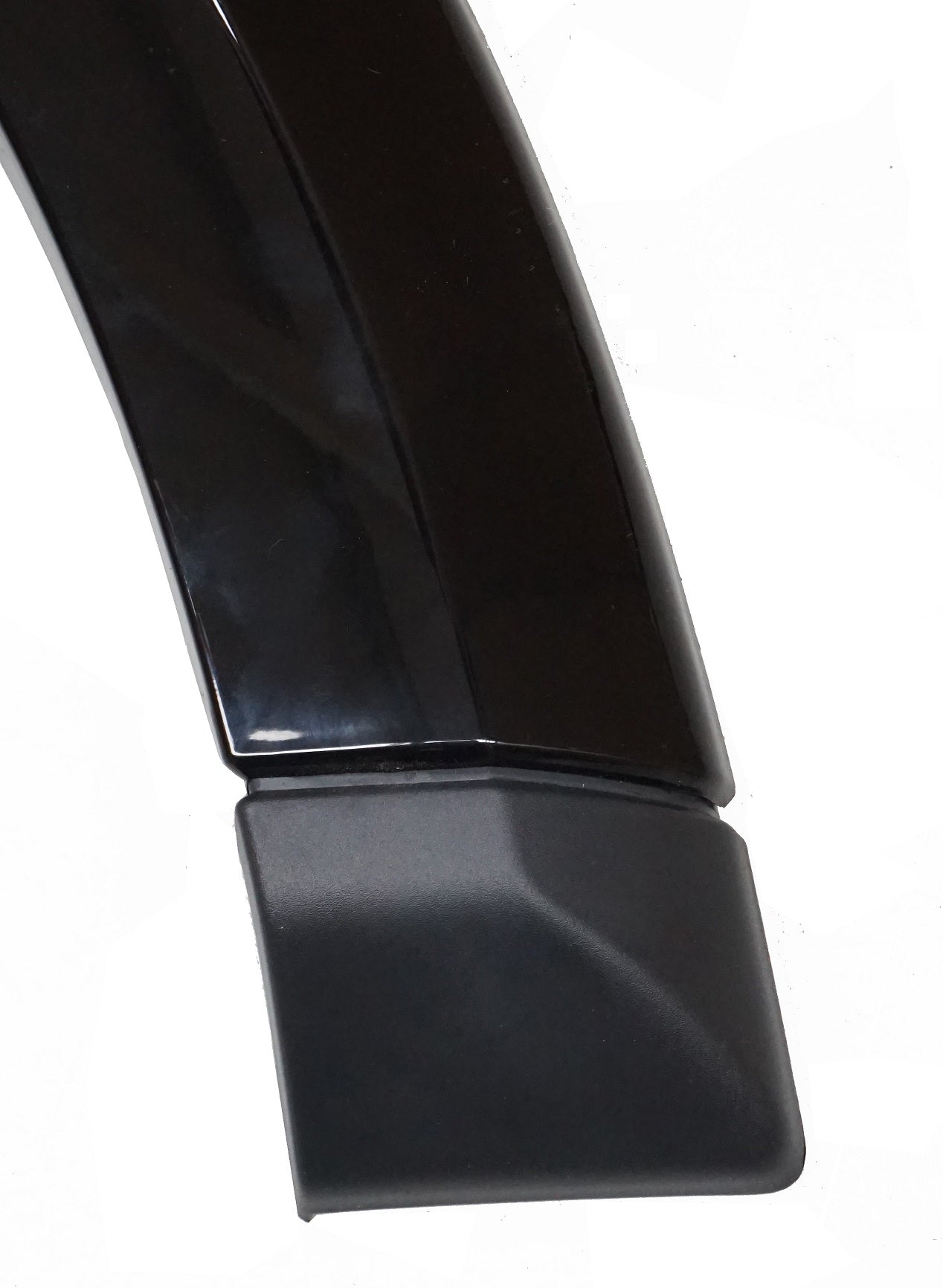 Front Left Wheel Arch End Cap 'Back End' for Land Rover Discovery 4