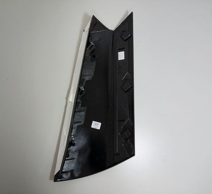 NO GENUINE PACKAGING  - Genuine Black Left D Pillar Cover for Land Rover Discovery Sport