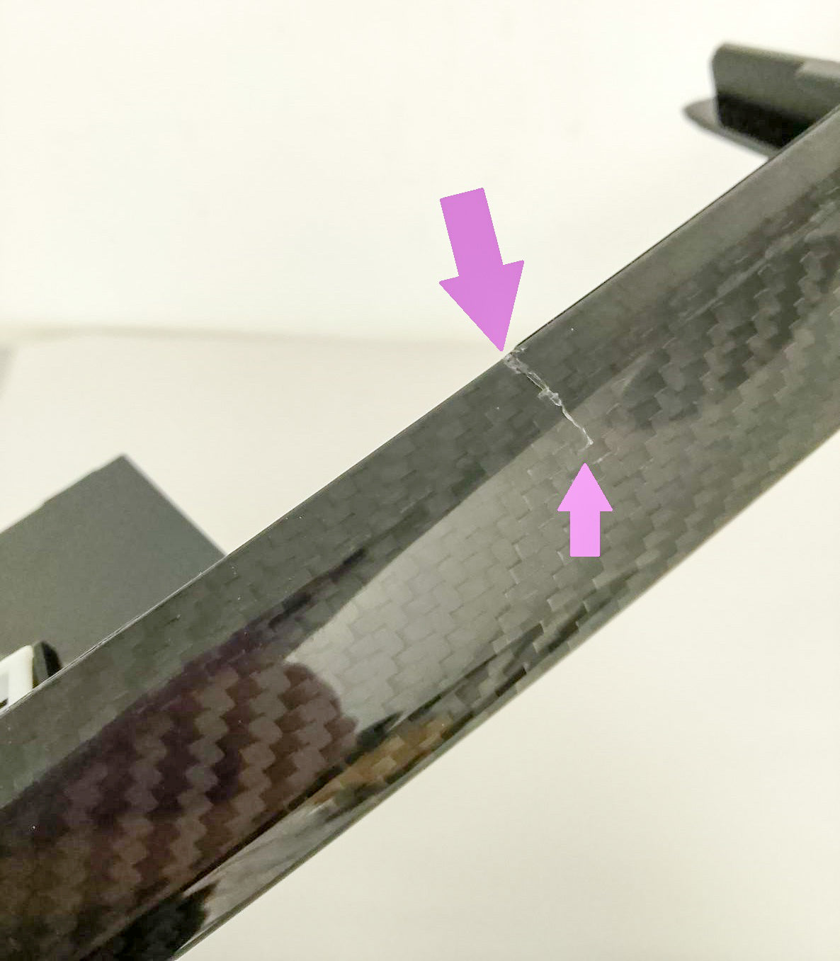 B-GRADE - Range Rover Sport L494 Tailgate Replacement Trim  - Genuine - Carbon Fibre