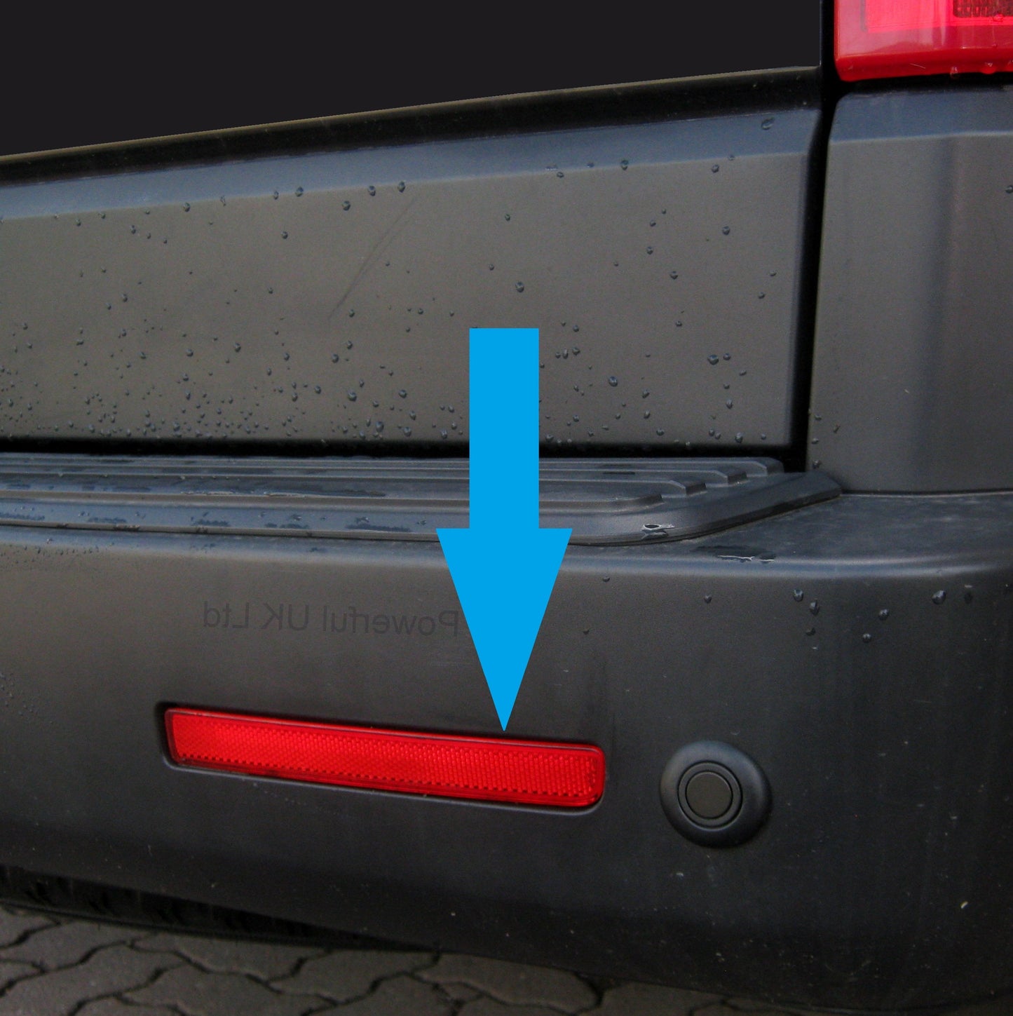 Rear Bumper Reflector for Land Rover Discovery 3 & 4 - Genuine - RIGHT RH