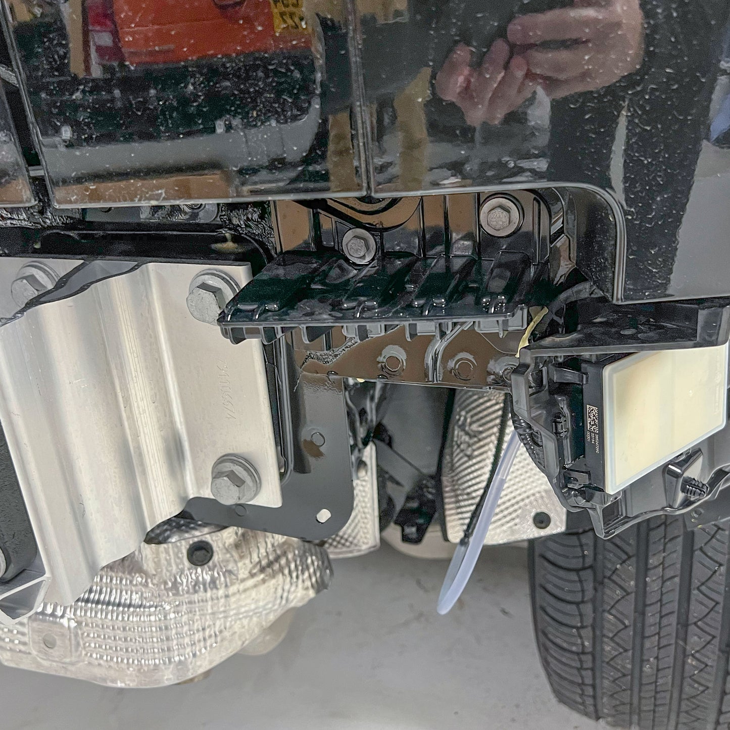 Rear Bumper Mounting Bracket for Land Rover Defender L663 - Right