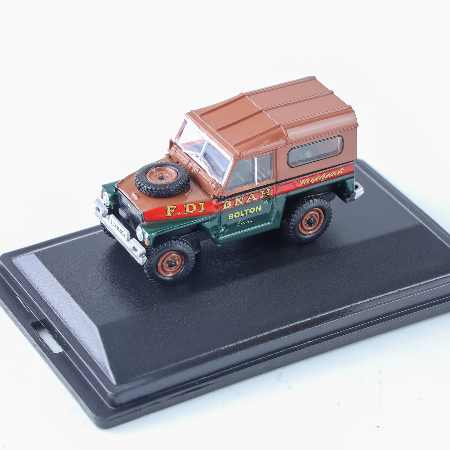 Fred Dibnah Lightweight Land Rover 1:76 Diecast Model by Oxford