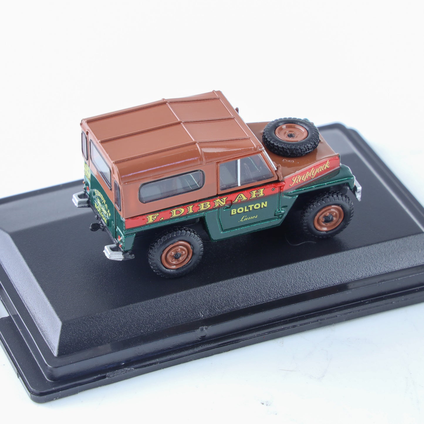 Fred Dibnah Lightweight Land Rover 1:76 Diecast Model by Oxford
