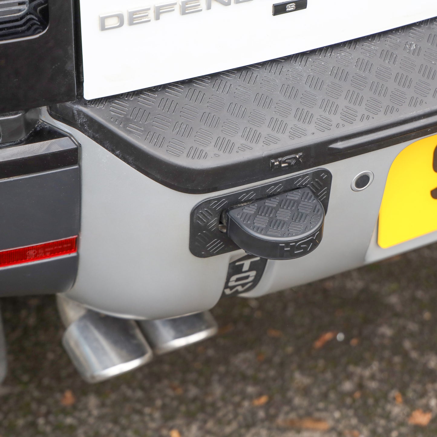 2x Tow Eye Bungs for Land Rover Defender L663 - Chequer Plate Top