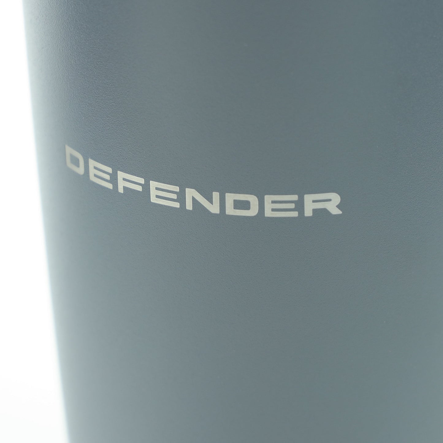 DEFENDER x YETI Rambler Tumbler - 20oz/591ml