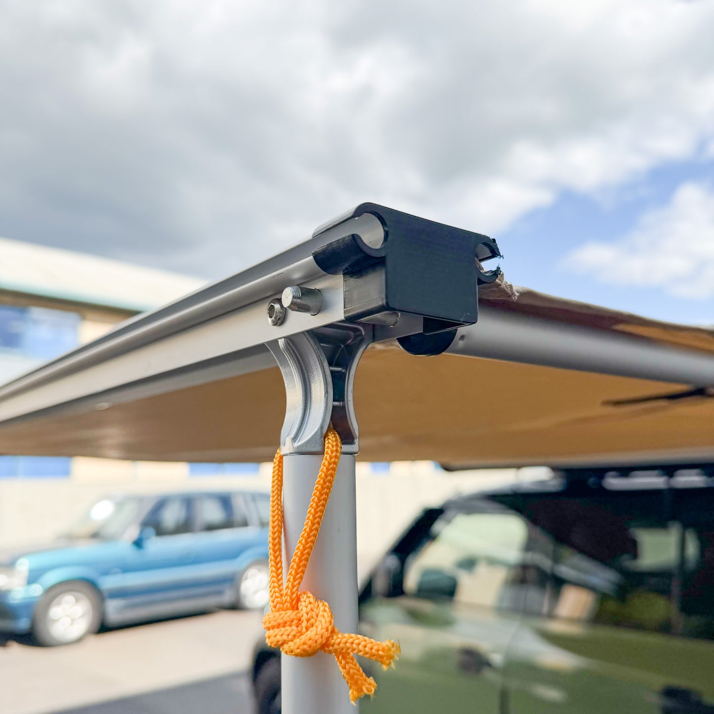 2m Wide Side Awning for Land Rover Defender L663