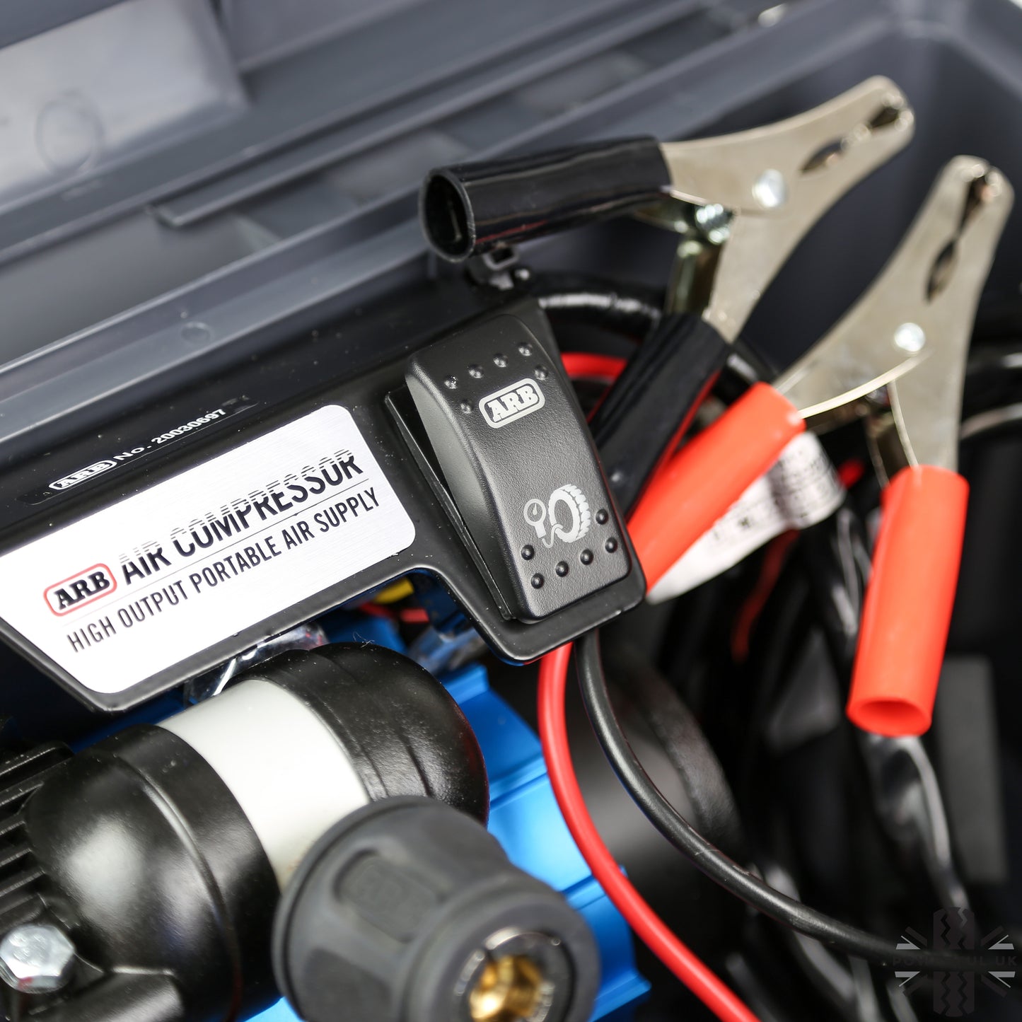 ARB Portable 12v Air Tyre Compressor in Carry Case