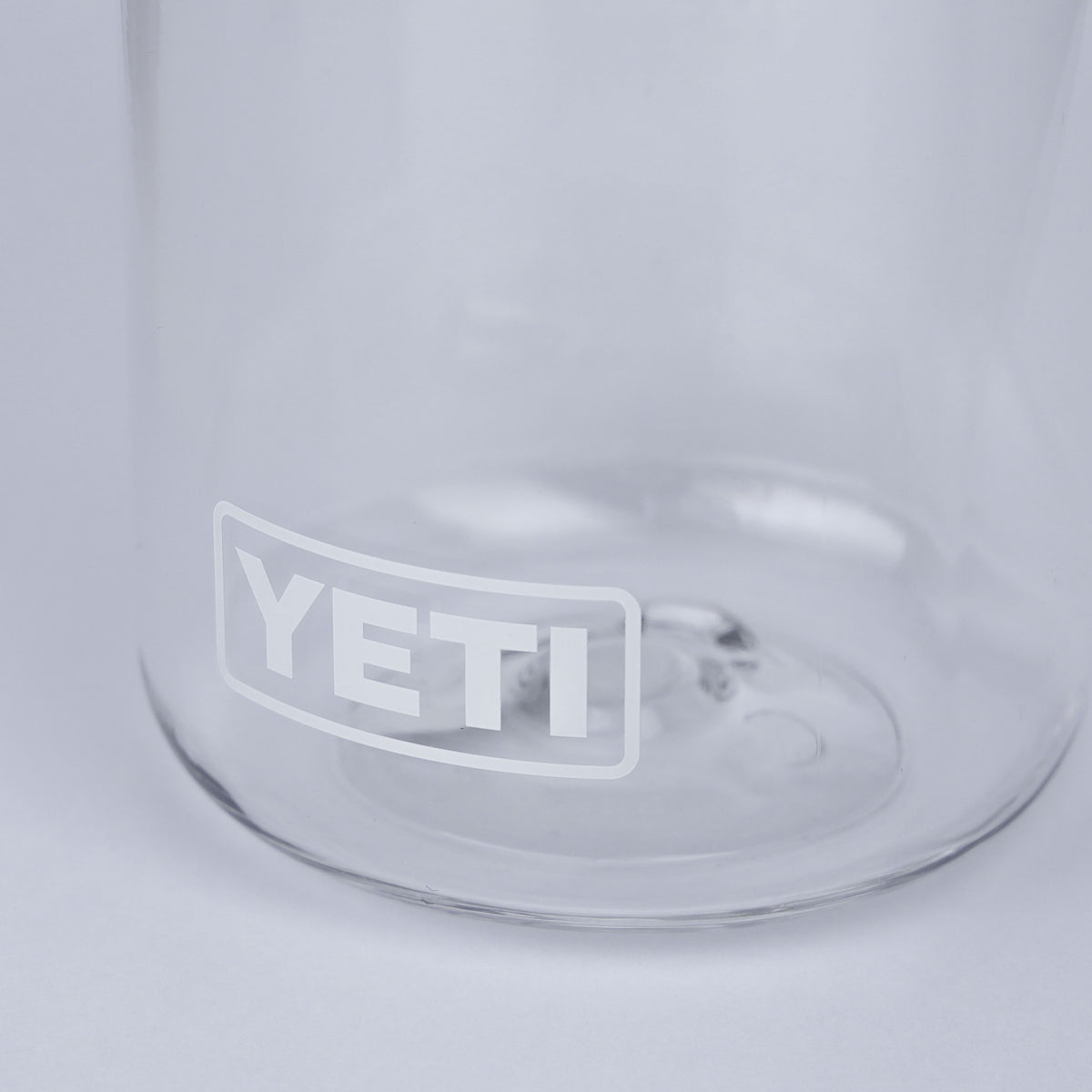 DEFENDER Trophy x YETI Yonder Water Bottle 25oz/750ml