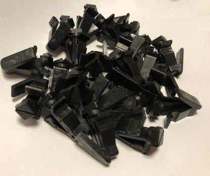 Front Grille Clip - Pack of 4 - for Nissan Navara D22 / D40 / Pathfinder