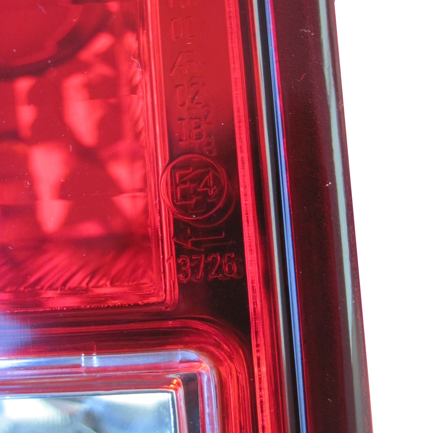 Rear Light ( Non Genuine ) - RH - With E Mark & FOG for Nissan Navara D40