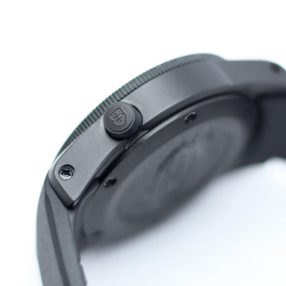 Elliot Brown x Land Rover Watch - Holton Professional