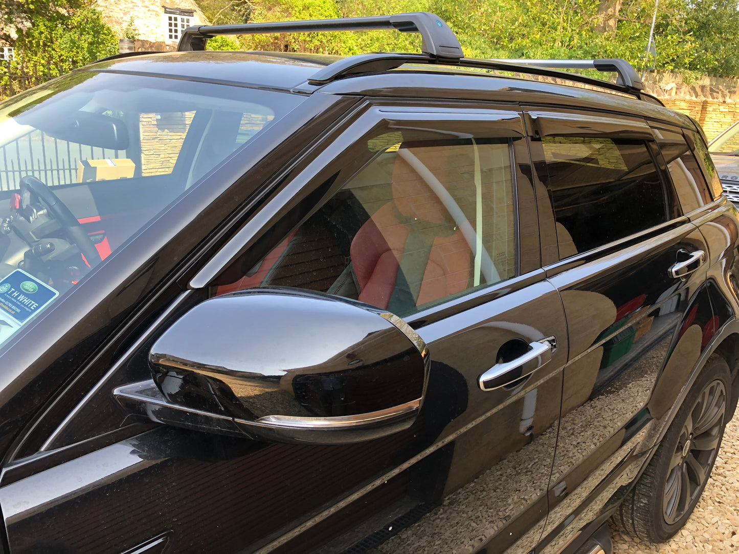 Wind / Rain Deflector Kit ( 4 door model ) for Range Rover Evoque