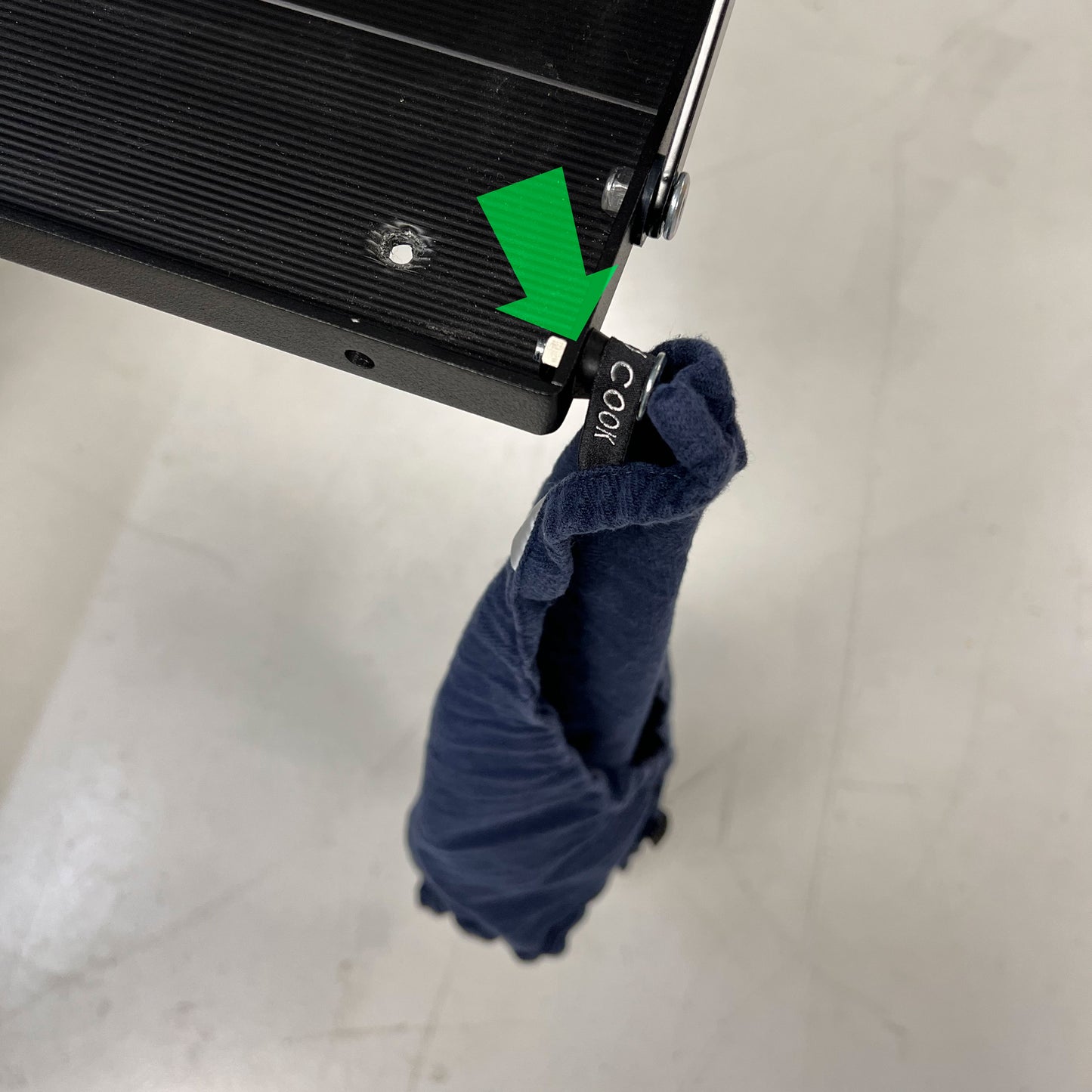 4x Hooks/Hangers for Land Rover Defender Folding Picnic Table