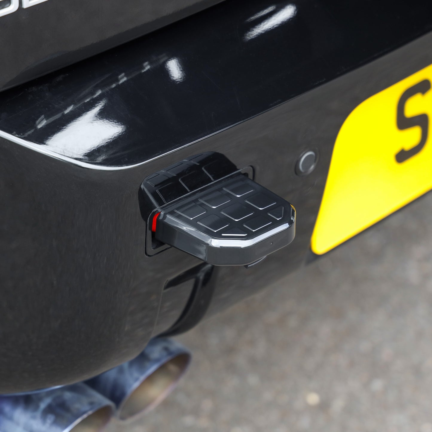 2x Tow Eye Covers for Land Rover Defender L663 - Square Patterned Top - Gloss Black