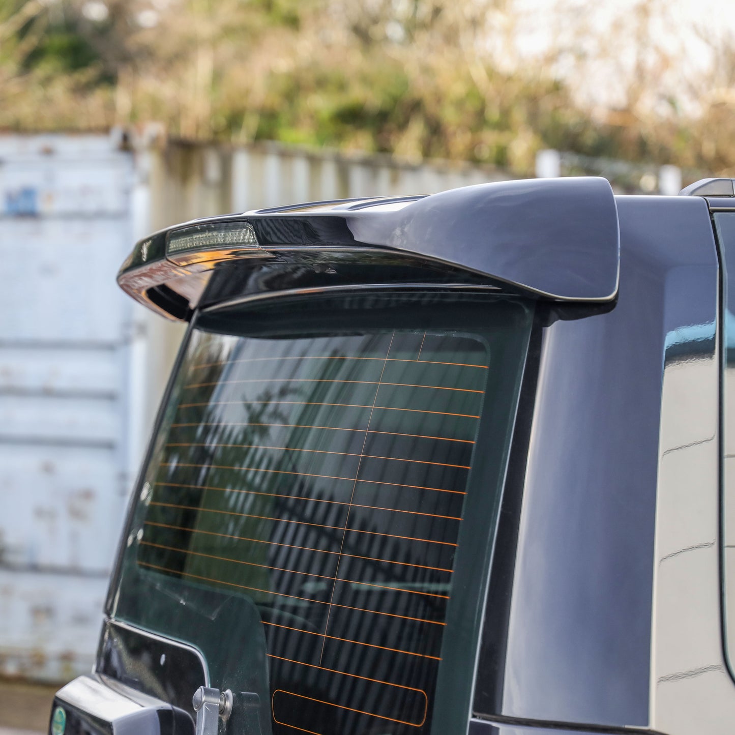 Rear Spoiler Kit for Land Rover Discovery 3/4 - Primer