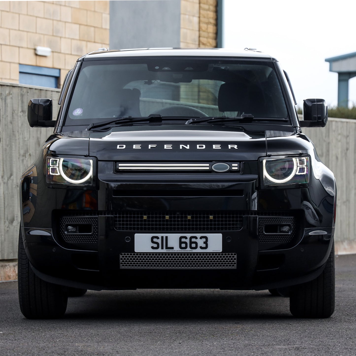 LED Front Grille Assembly for Land Rover Defender L663 - Smoked LED Strip