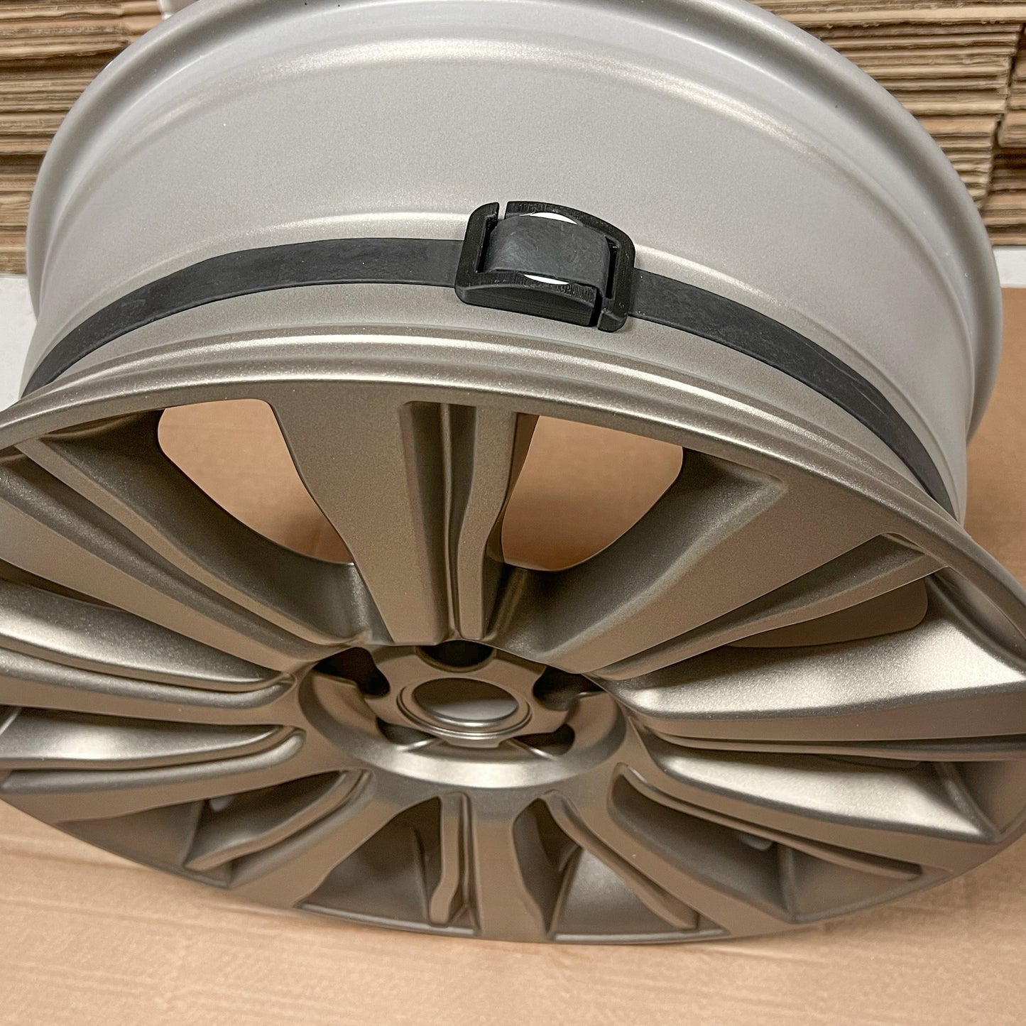 AirTag Vault / Holder for Spare Wheel for Land Rover Defender L663