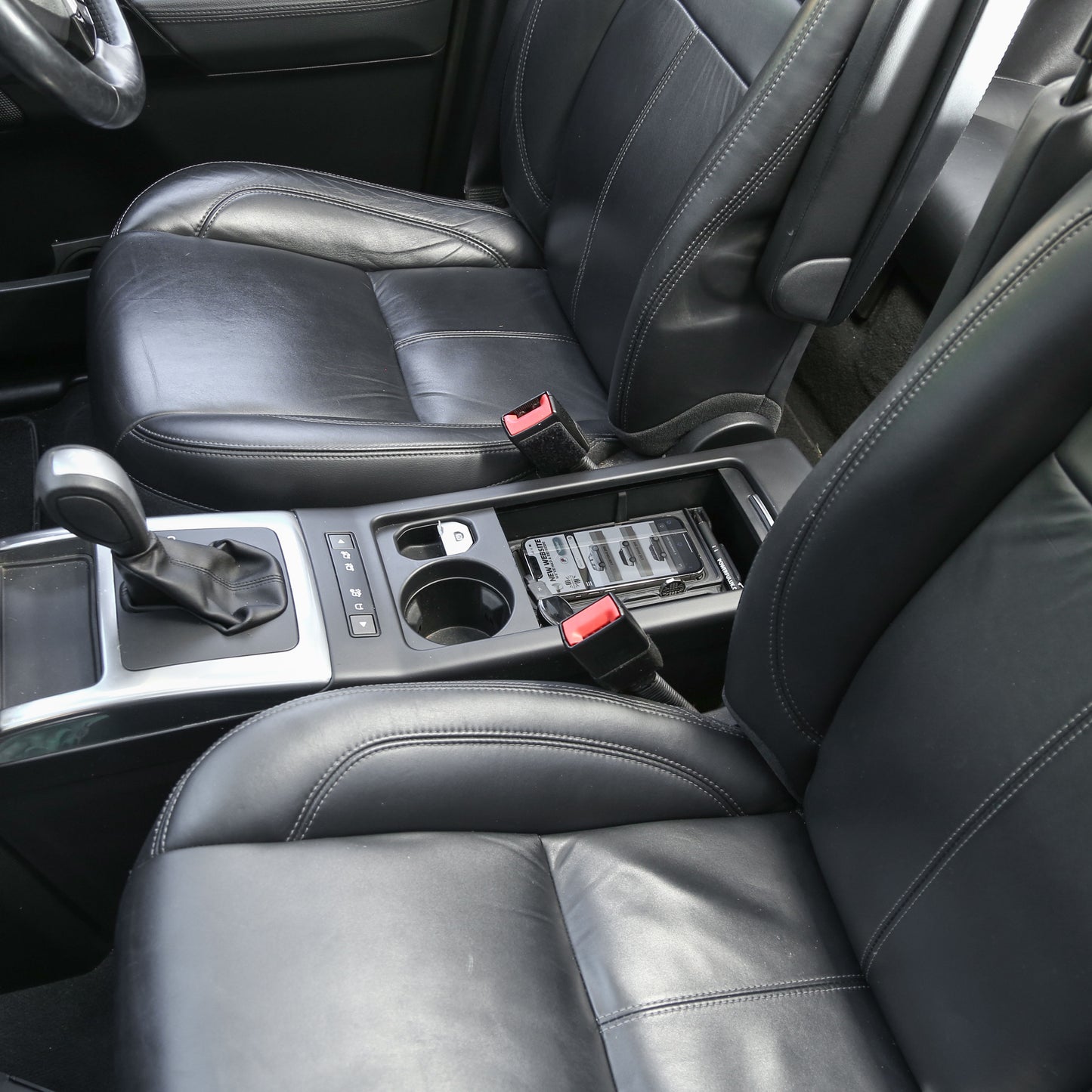 Wireless Charging Tray for Land Rover Freelander 2 (2012+) - TYPE A