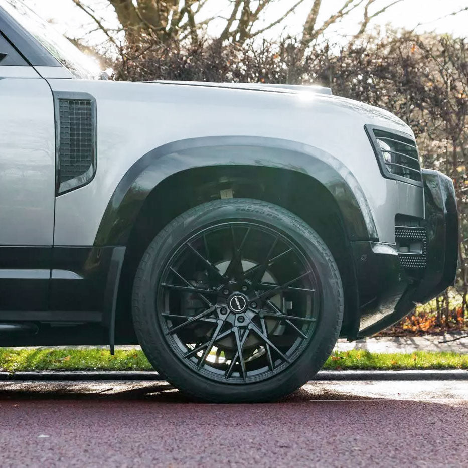 Extended Wheel Arch Set in Gloss Black for Land Rover Defender L663 (110 model)