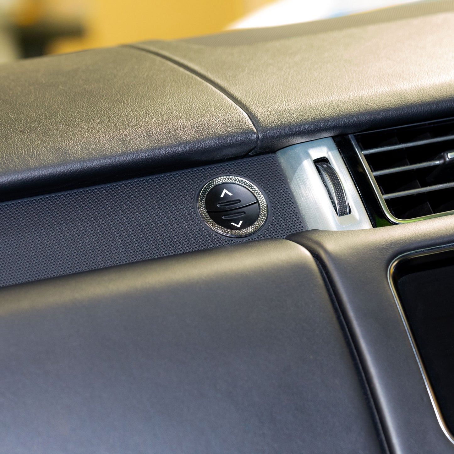 Chrome Metal Glove Box Button Surround Trim for Range Rover L405