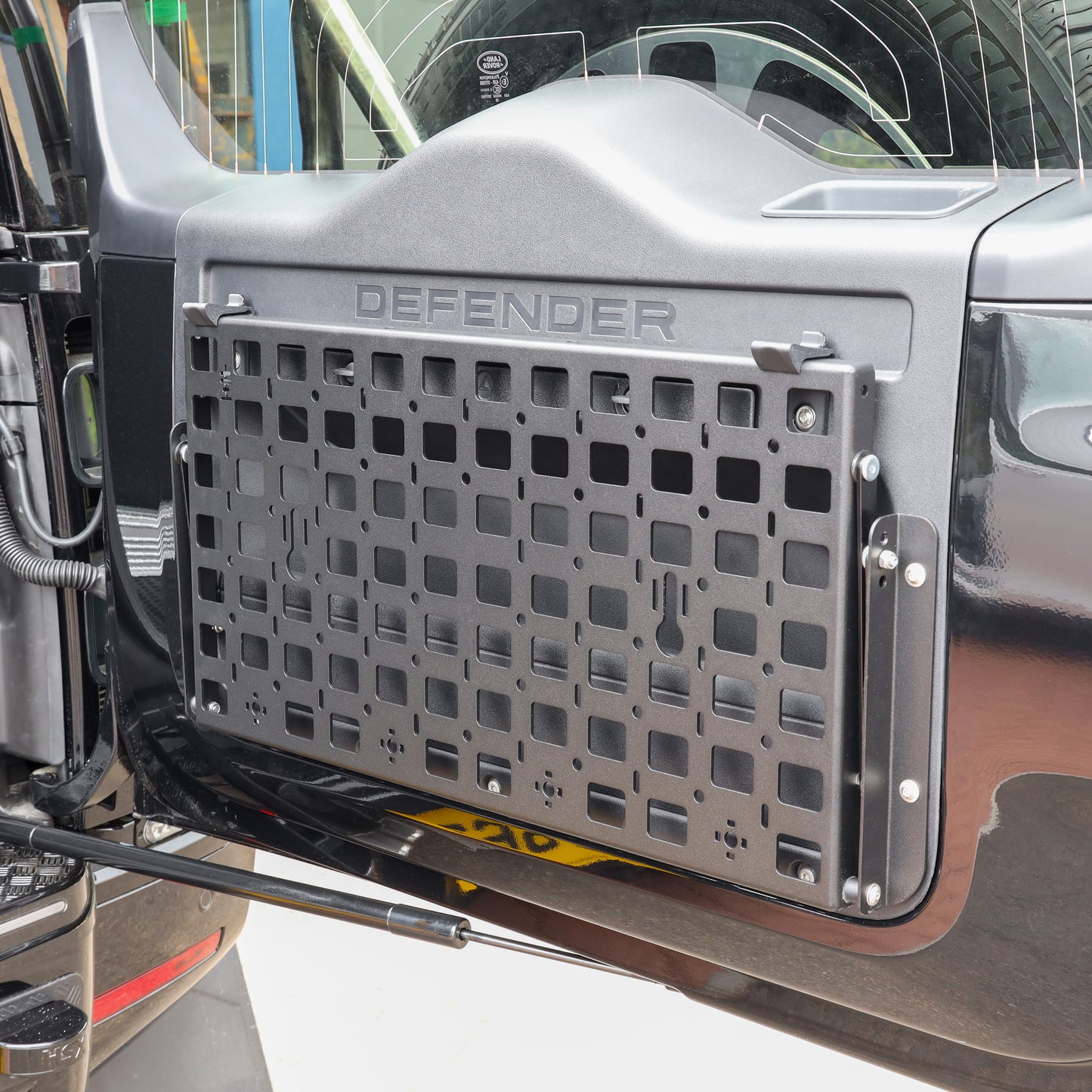 Tailgate Folding Picnic TABLE KIT for Land Rover Defender L663 - Grid Design